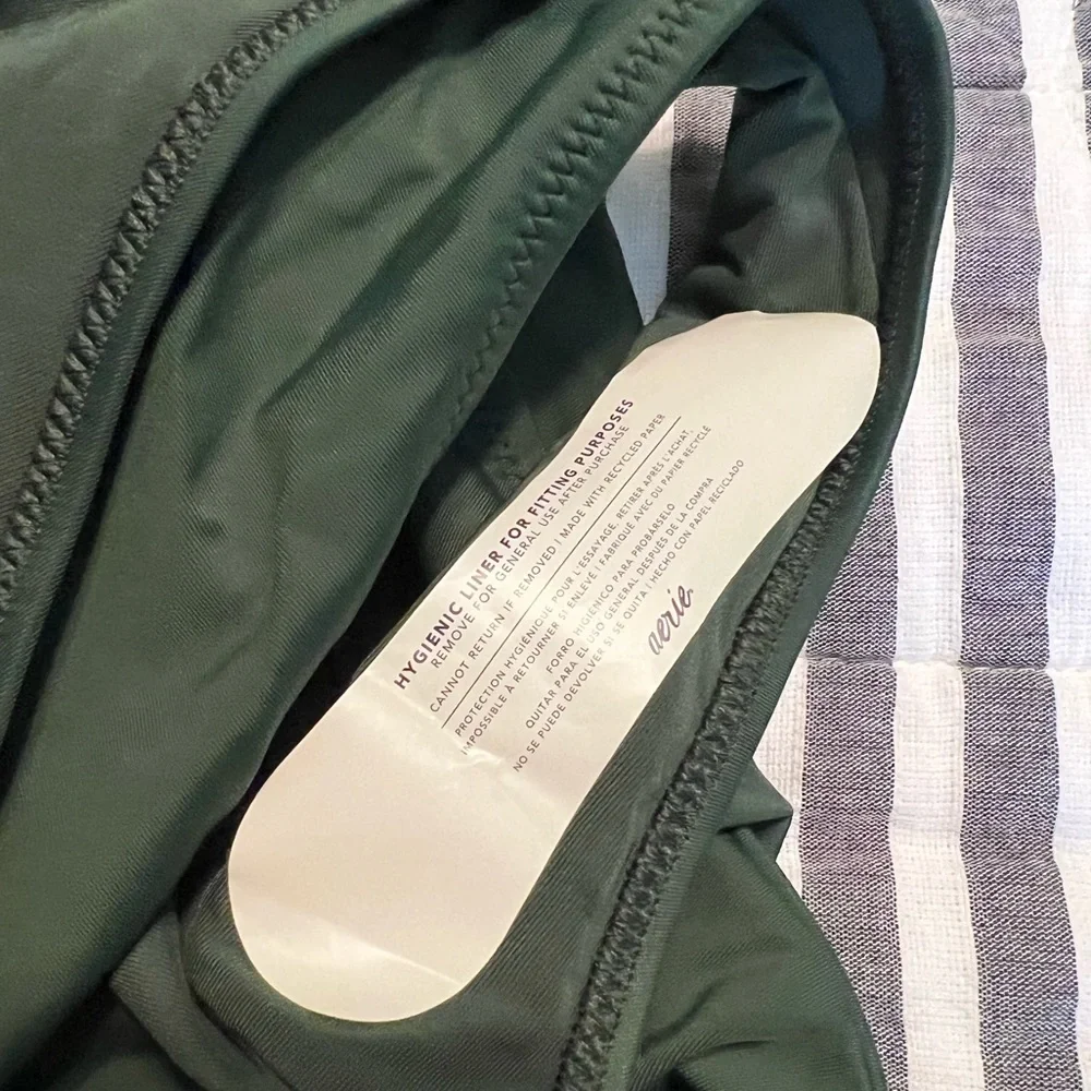 Aerie Cutout One Piece. - Picture 4 of 5